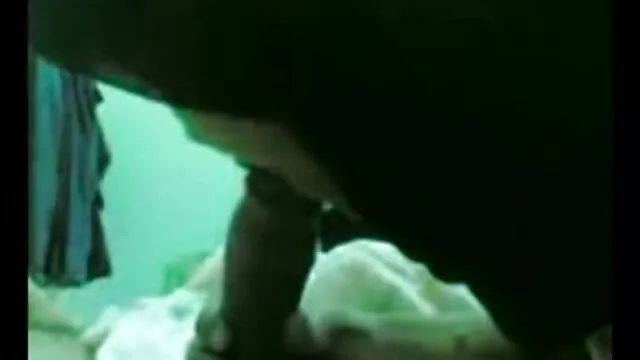 Spokojny wypoczynek na darmowe seks filmy po polsku plaży przerywa zły ciepły wygląd