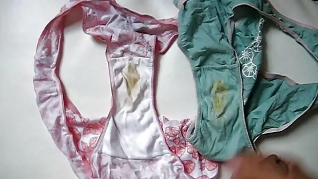Mężczyzna dotyka małej darmowe niemieckie filmy porno Blondynki