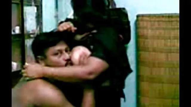 Coma-to dziwka w darmowe filmy erotyczne o lesbijkach czerwonej sukience
