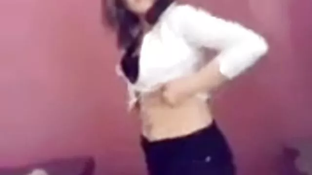 Dziewczyna z zakręconymi sutkami jest bardzo szczęśliwa, youtube darmowe filmy erotyczne że jest związana z dziewczynami