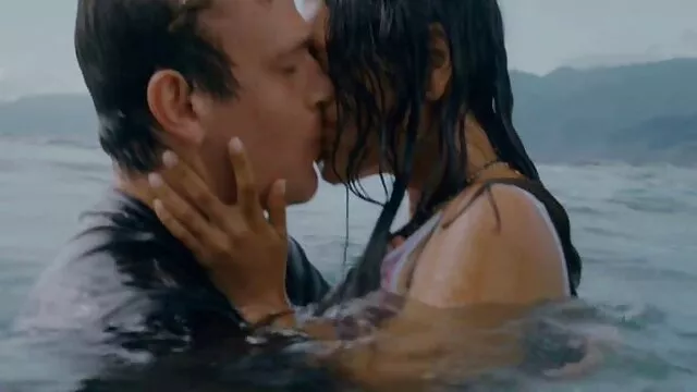 Przygodowy darmowe porno 18 Seks nagiej Samanthy w łóżku